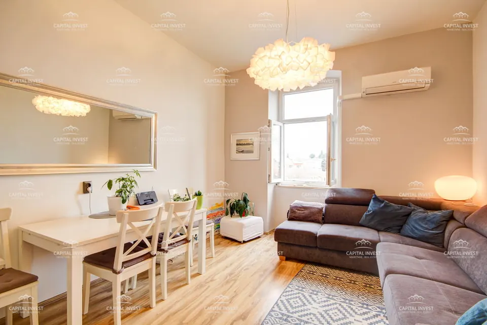 Apartment, Three-room, Center, Pula, Istria