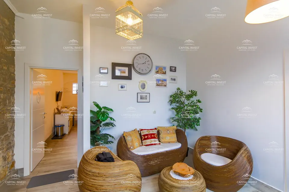 Apartment, Three-room, Center, Pula, Istria
