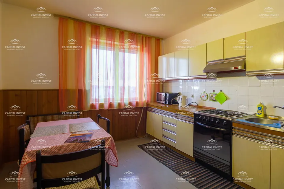 Apartment, Three-room, Širi centar, Pula, Istra