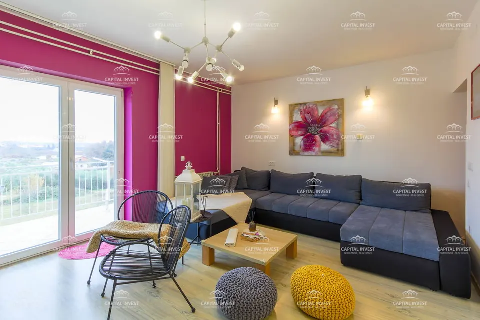 Apartment, Three-room, Yard, Pula, Istria