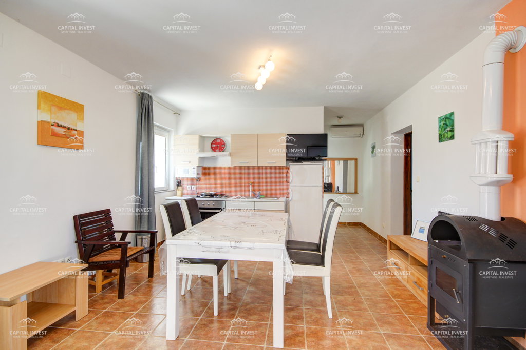 Haus, zwei Wohnungen, Pool, großes Grundstück, Barban, Istrien – 8