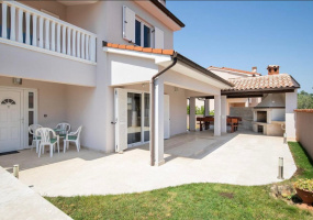 Marčana, Istria, Croatia, 5 Rooms Rooms,2 BathroomsBathrooms,House,For Sale,1387 Marčana, Istria, Croatia, 5 Rooms Rooms,2 BathroomsBathrooms,House,For Sale,1387