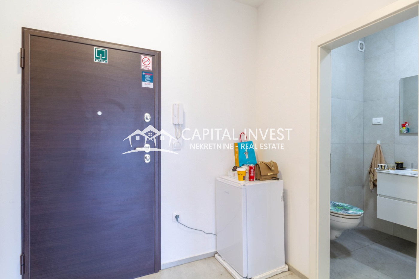 pula, Istarska županija, Hrvatska, 1 Prostorija Broj soba,1 KupatiloKupaonica,Poslovni prostor,Prodaja,1459